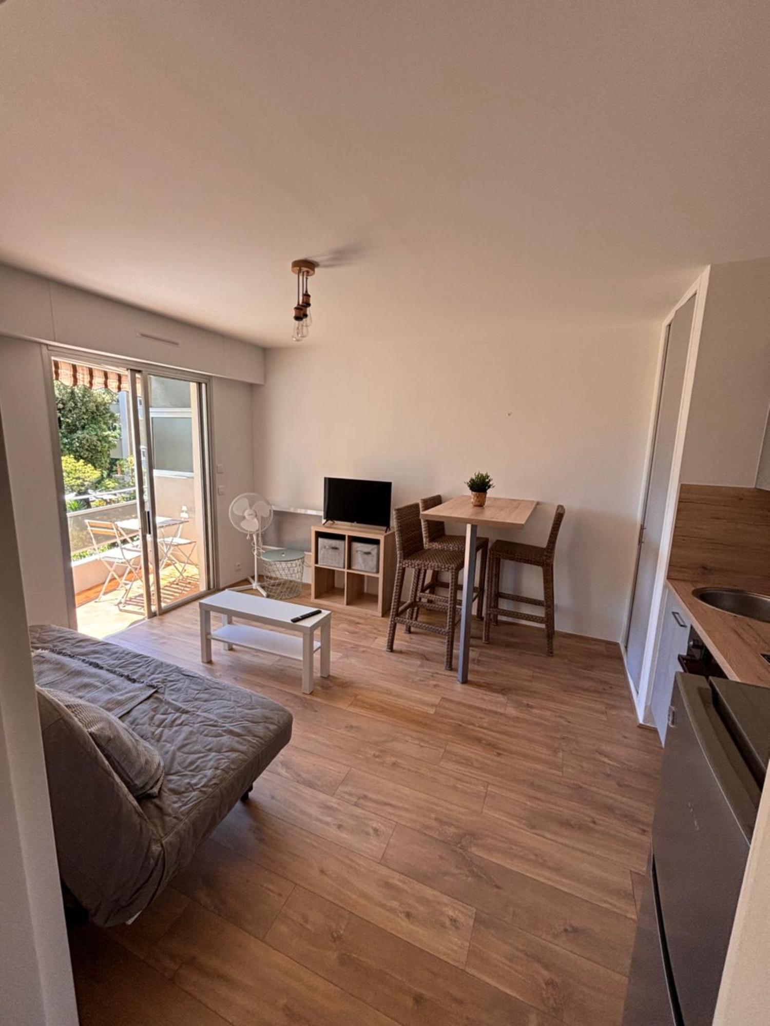 Beau Studio 300 M De La Plage Avec Parking Apartman La Ciotat Kültér fotó